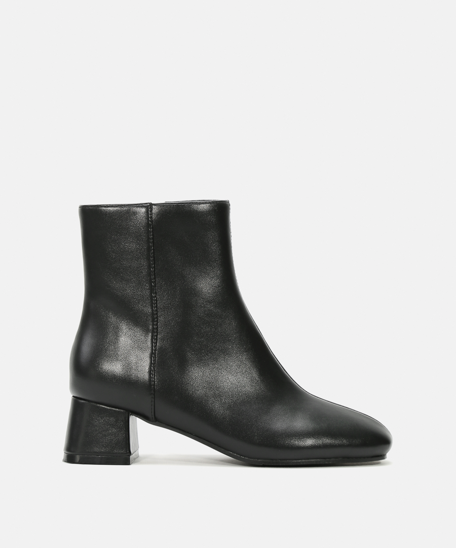 Botins bico quadrado image number null